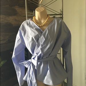 Uniqlo wrap around top